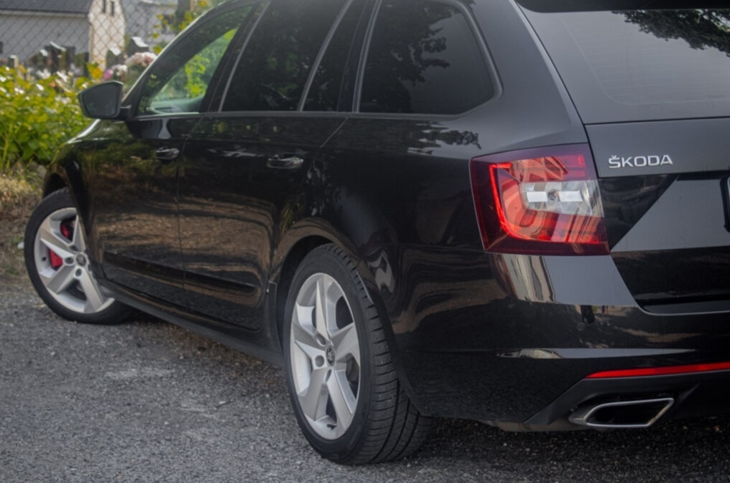 Škoda Octavia Combi 2.0 TSI RS DSG - 7