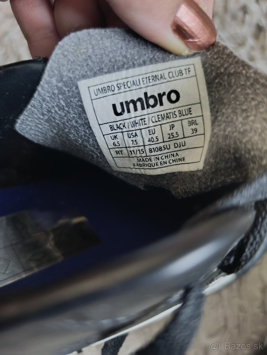 Turfy, kopačky Umbro, v. 40,5 - 7
