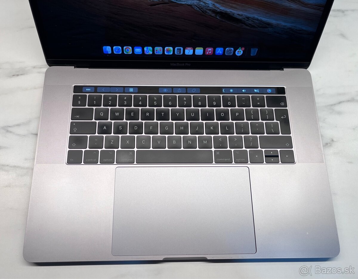 MacBook Pro 15" - 7