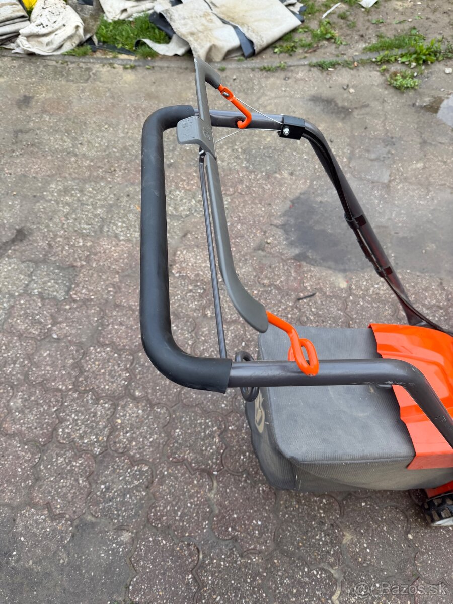 Husqvarna LC 247S - 7