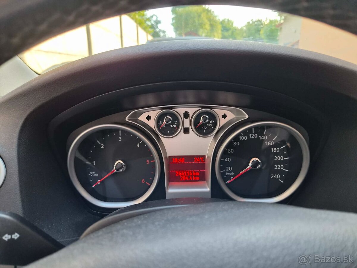 Ford Focus kombi 1.6 TDCi - 7