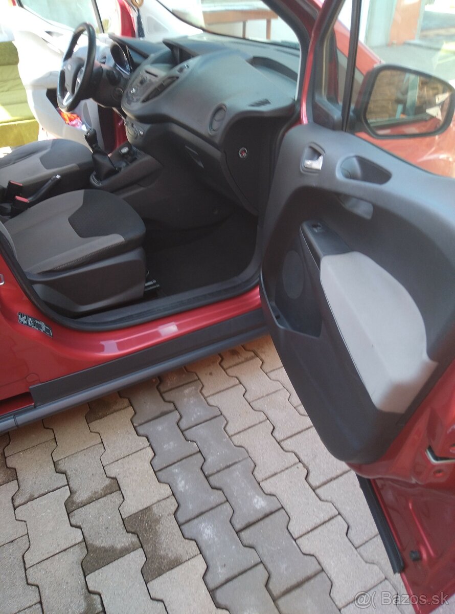 Ford Turneo Courier 1,5 tdi 55 kw. - 7