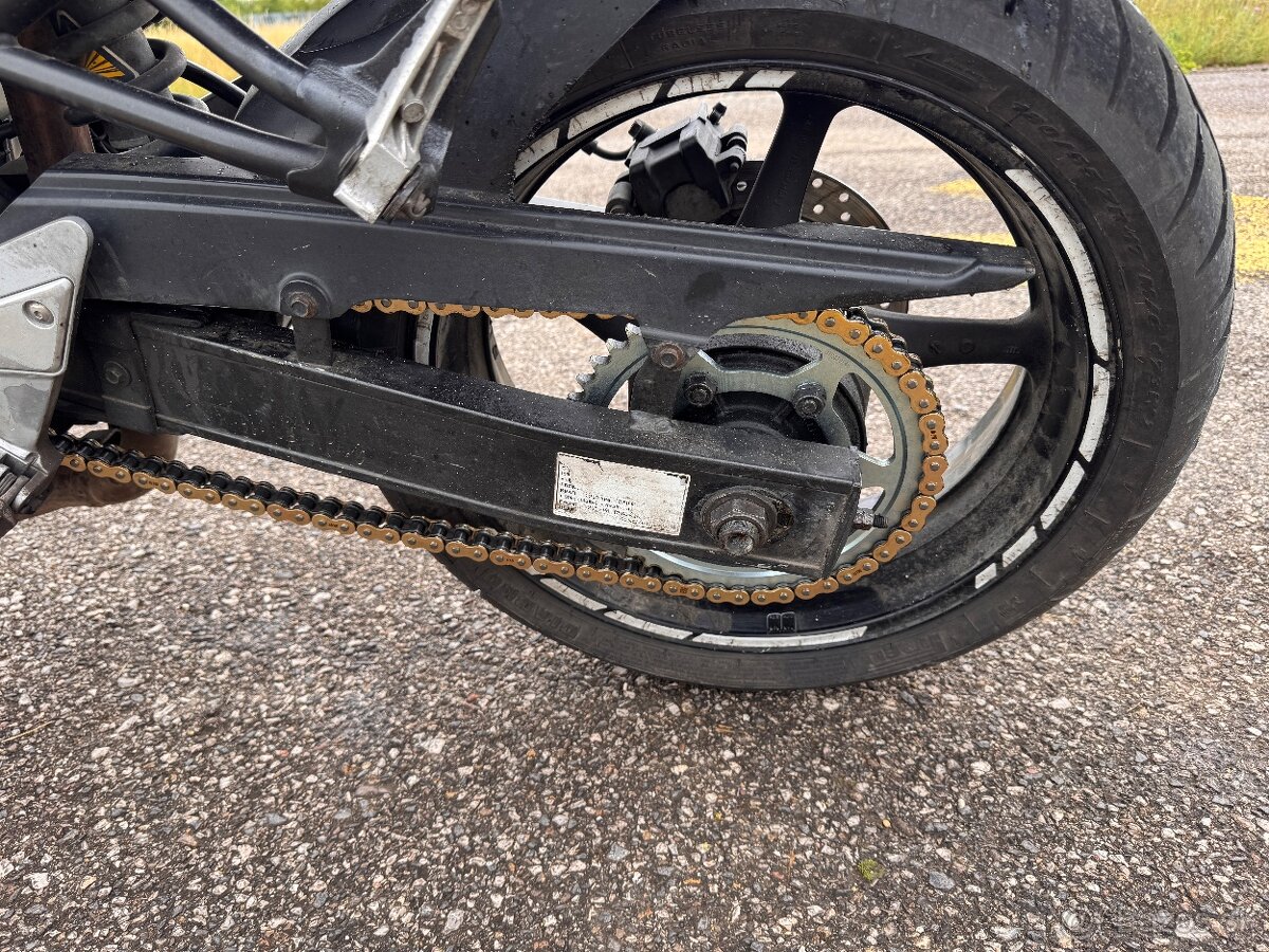 Yamaha fz6 - 7