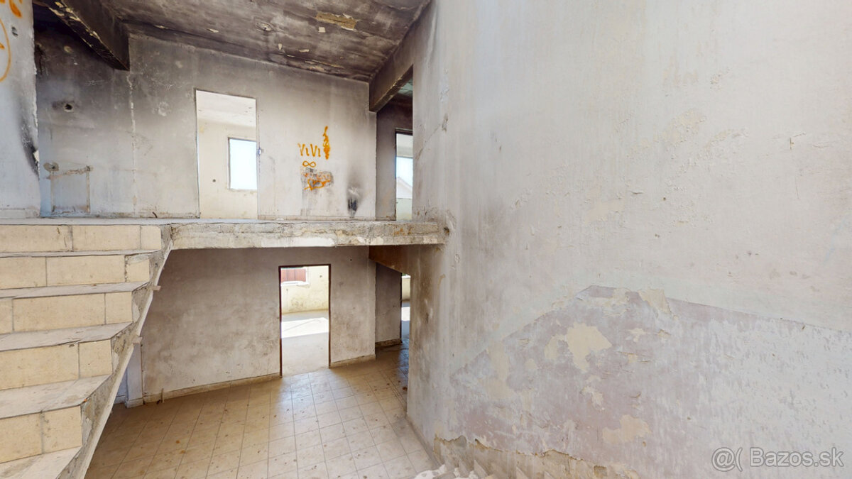 BYTOVÝ DOM V MESTE LUČENEC - 7