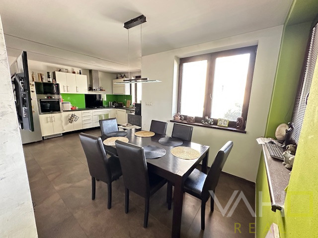 ,,ZNÍŽENÁ CENA ,,NA PREDAJ Luxusný rodinný dom - 7