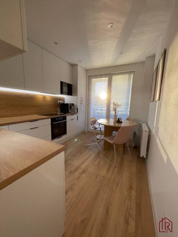 4i, OV, KVP, Wurmova, 84m2 + loggia, nová rekonštrukcia - 7