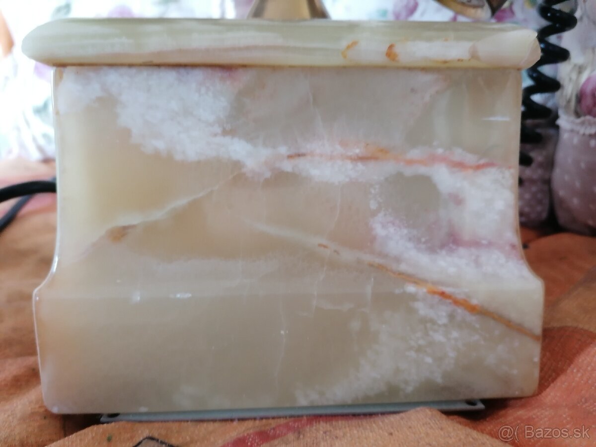 Rustikálny starý telefón - 7