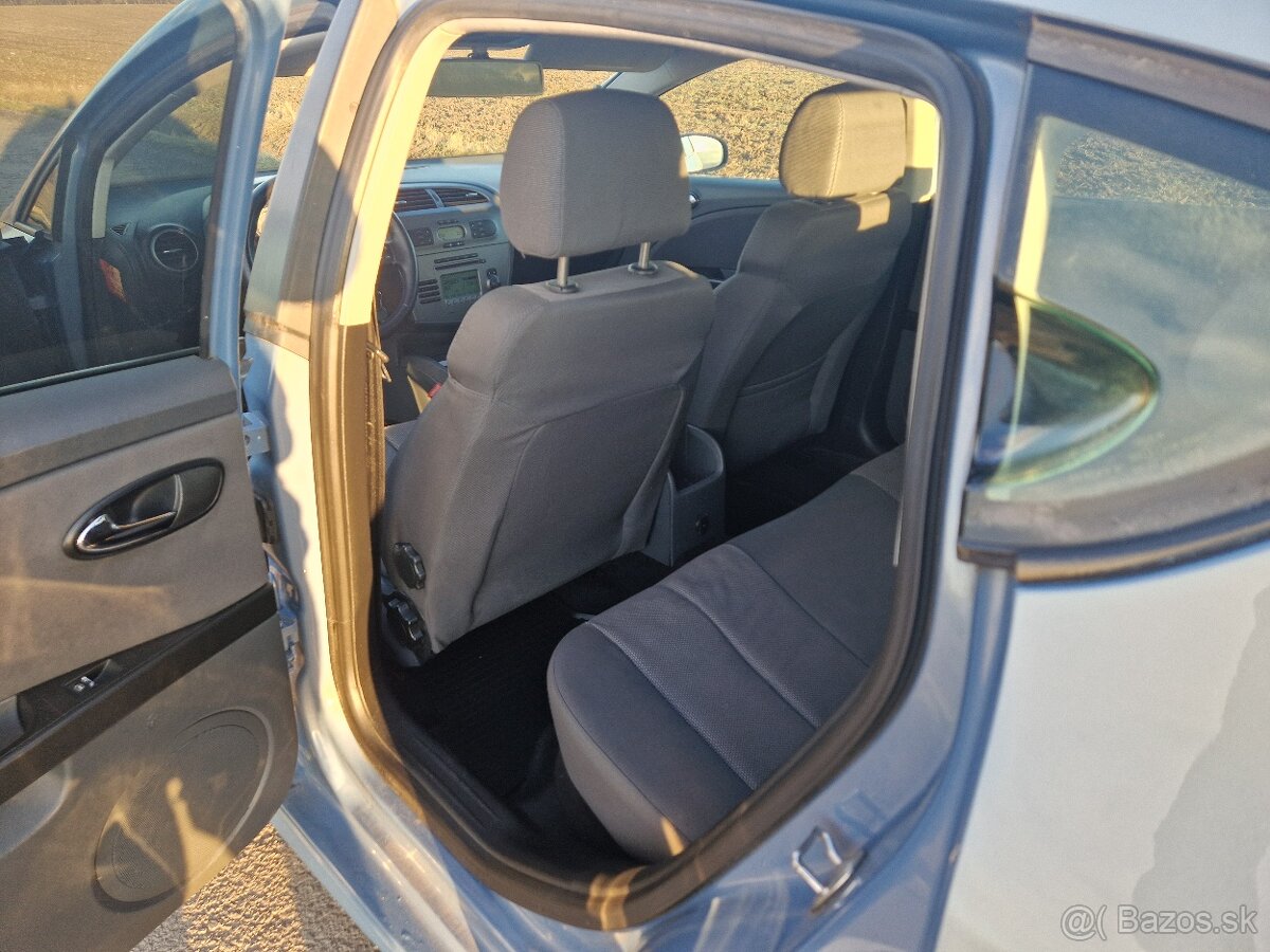 Seat Leon 2,0tdi BLS - 7