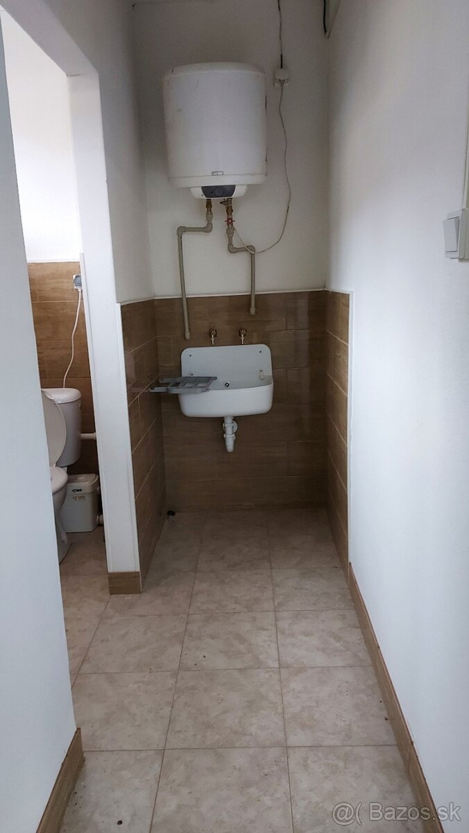 Sídlisko nad Jazerom ( 3850 m2 ) - 7