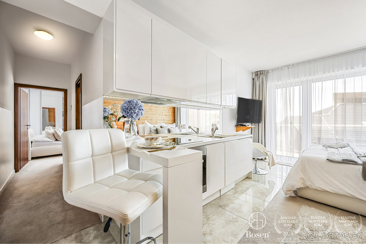 BOSEN | NA PREDAJ kompletne zariadený 2-izbový apartmán s lo - 7