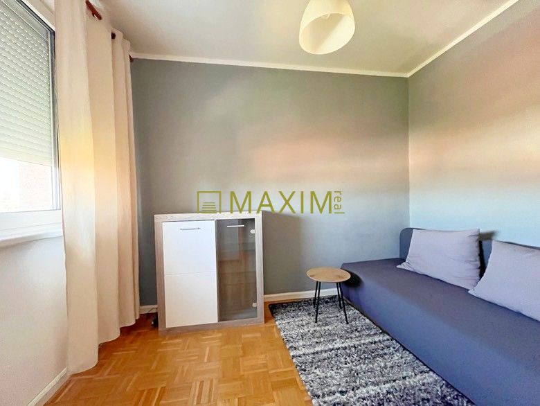 Ponúkame na predaj čiastočne zariadený klimatizovaný 4-izbov - 7