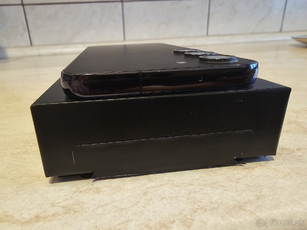 Samsung S23 8/256GB - 7