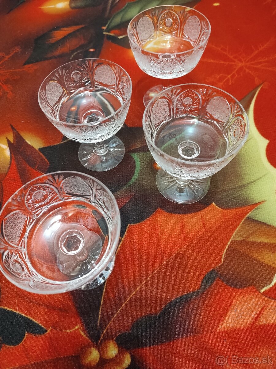 Krištáľova suprava - 7