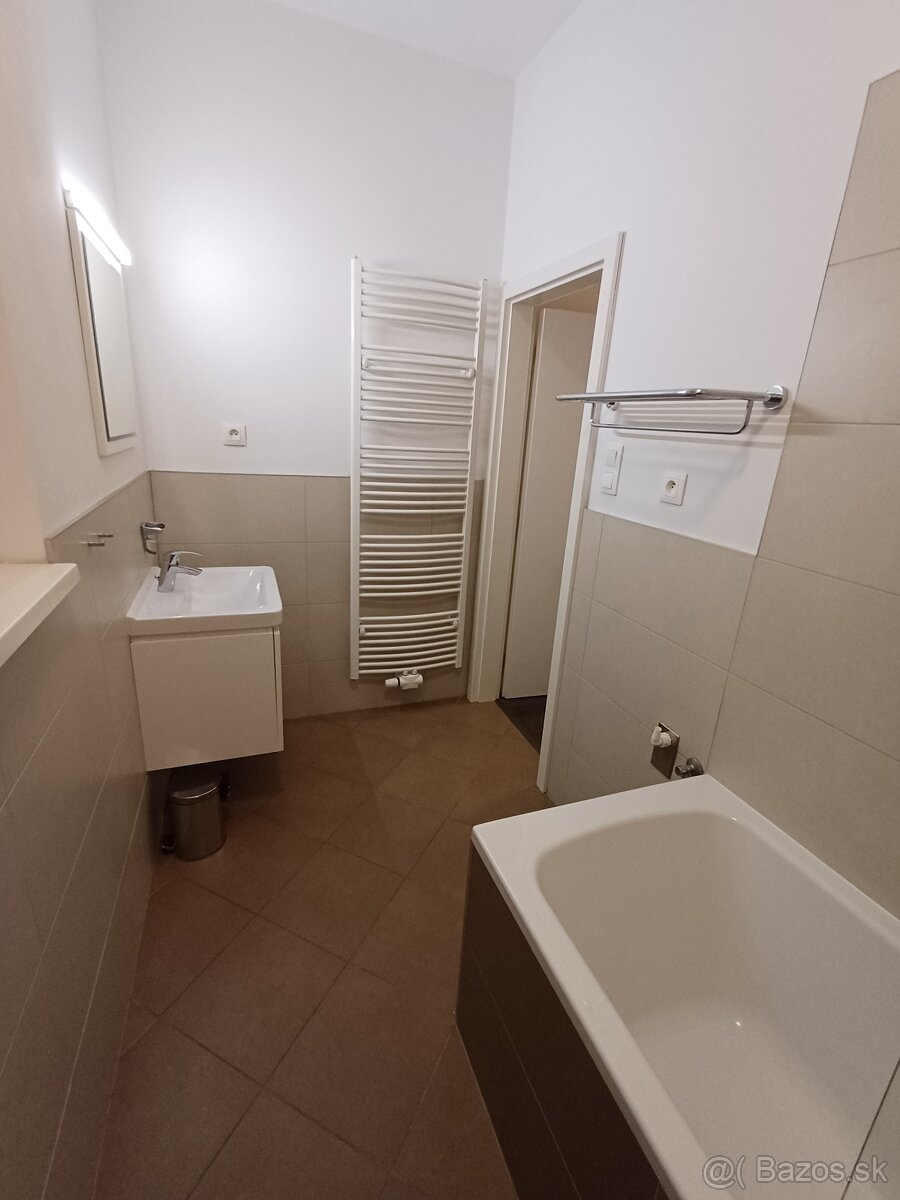 RK Byty Bratislava predá 2 izb. byt na ul. Žilinská, BA I. - 7