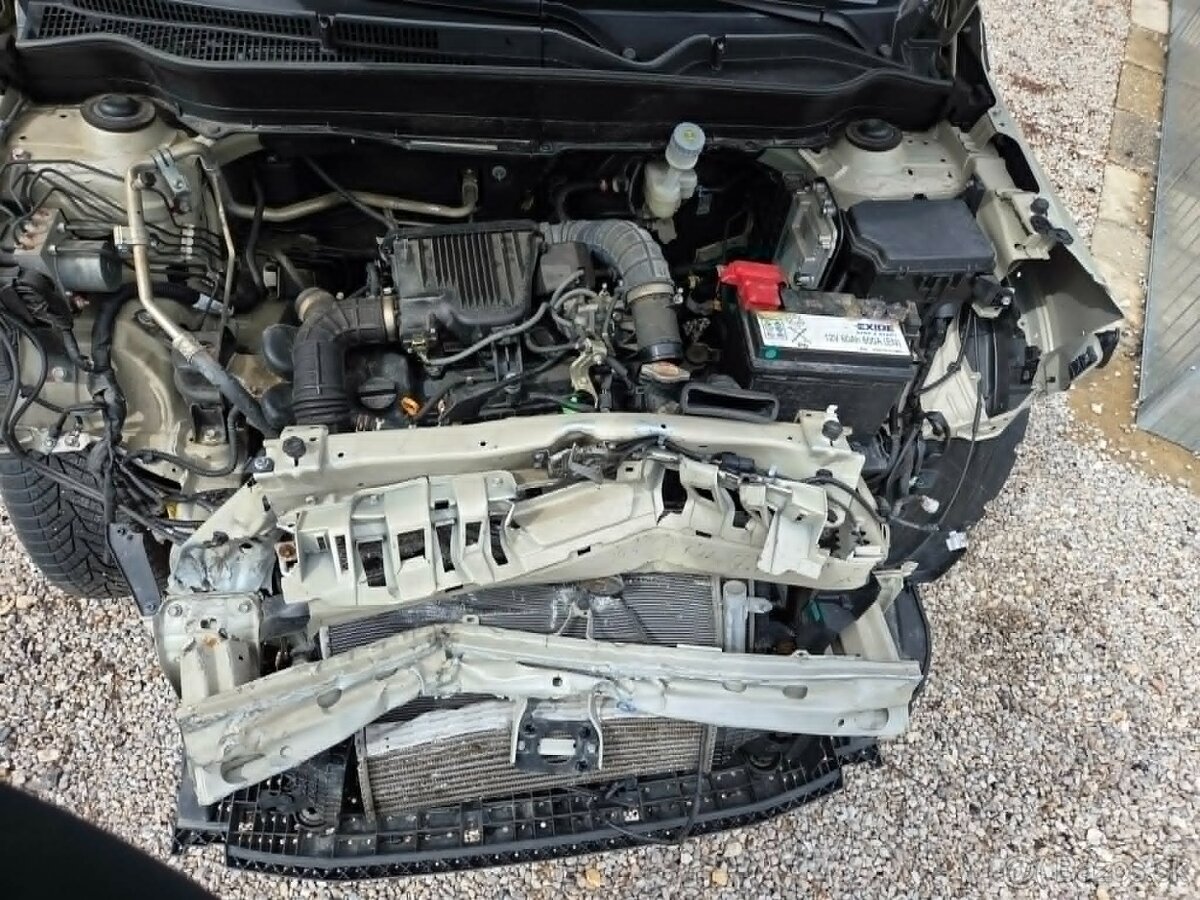 Suzuki Vitara 1.0 benzin 4x4 - 7