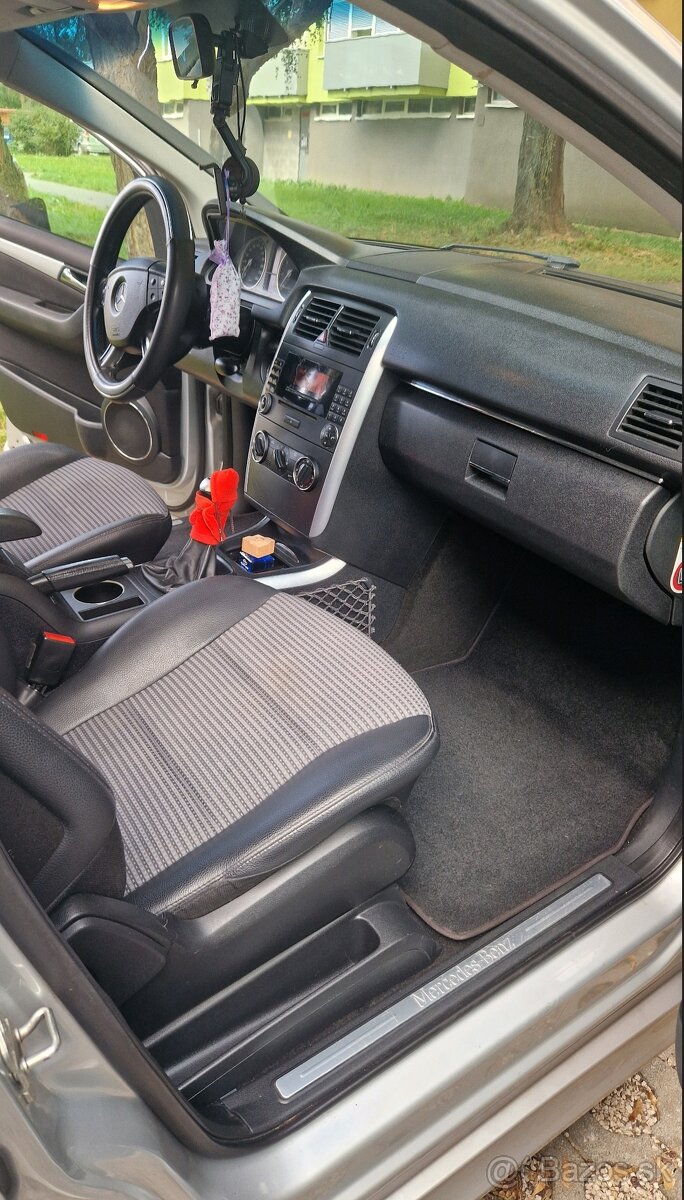 Predám svoje obľúbené auto - 7