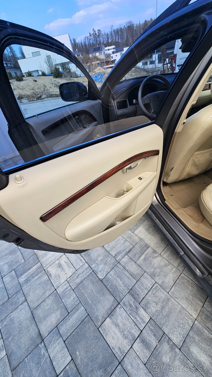 volvo xc70 3.2 - 7