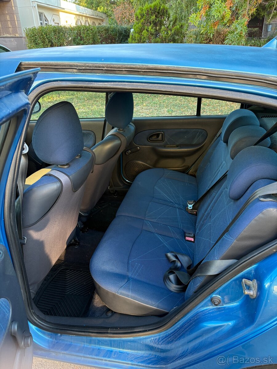 Renault Clio 1.2 benzín 2002 - 7