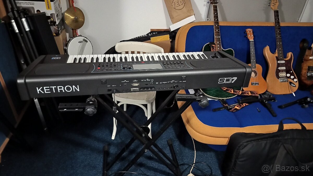 KETRON SD7 - 7