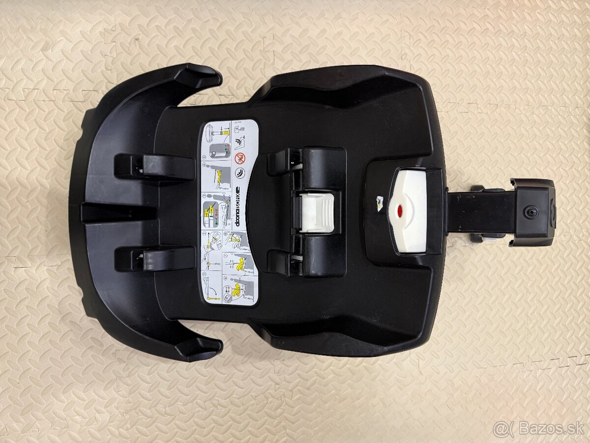 Autosedačka Doona+ so základňou IZOFIX a doplnkami - 7