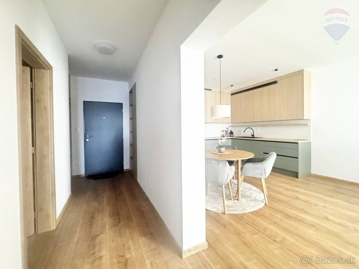 Prenájom 2 izbového bytu v Dunajskej Strede, Poľná cesta, 8 - 7