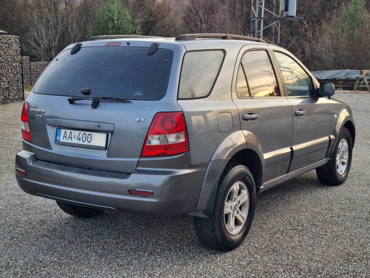 KIA SORENTO 2,5CRDi 4x4 - 7