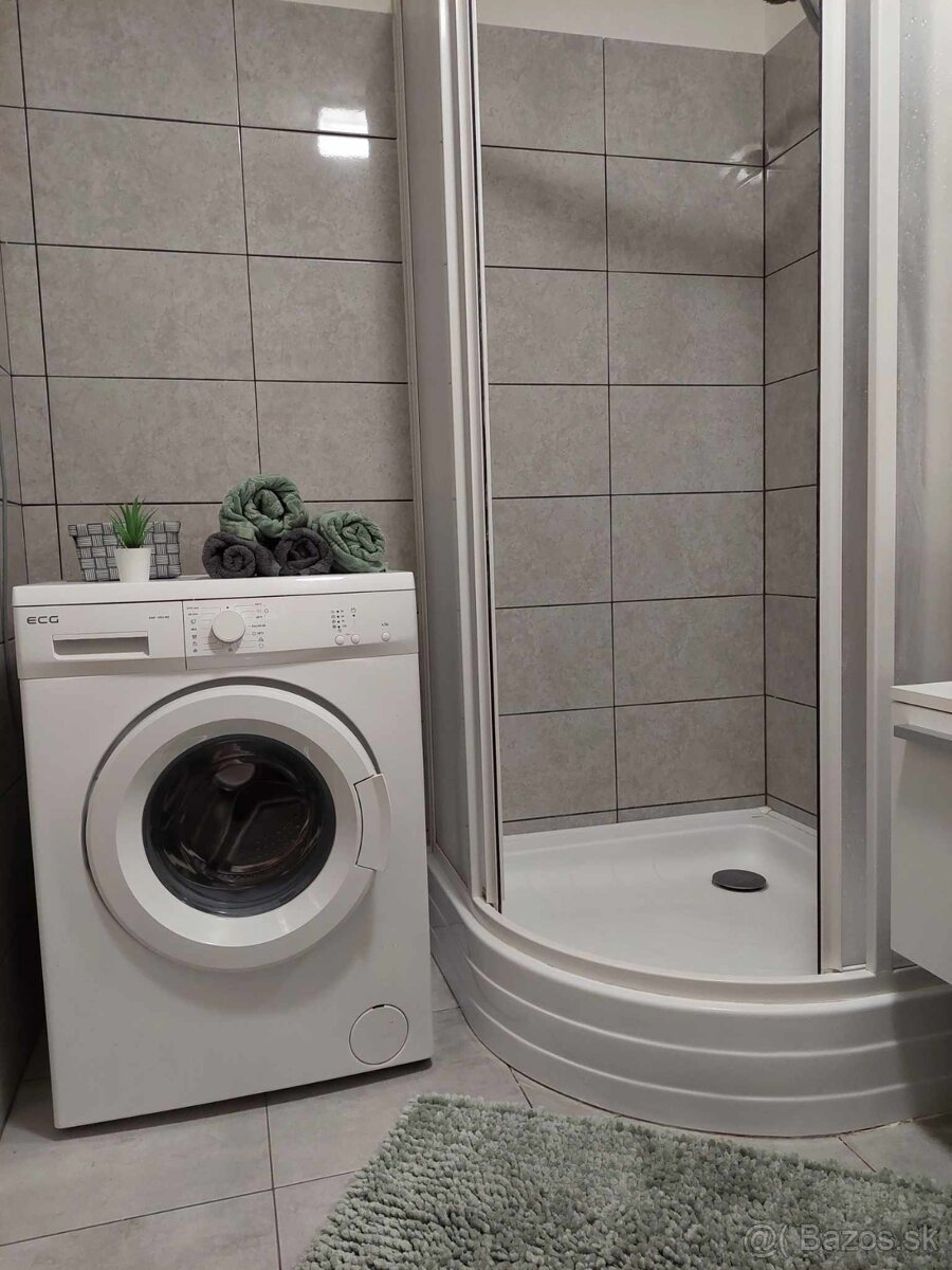 Skalica - dám do dlhodobého prenájmu 1 izbový byt - 7