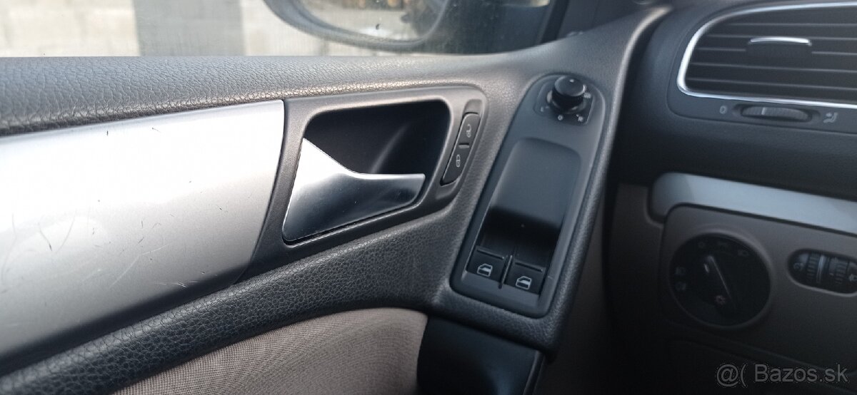 VW GOLF 1.6 TDI DSG - 7