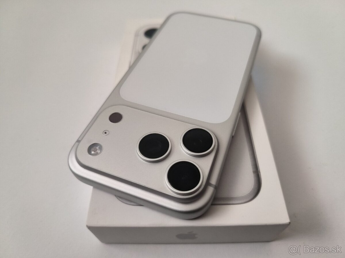 apple iphone 17 PRO 256gb Silver / Batéria 99% - 7