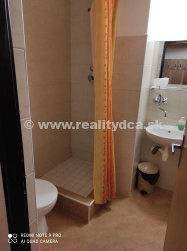 Predám zabehnutý penzión v Lipt.Trnovci, 2km od Tatralandie - 7