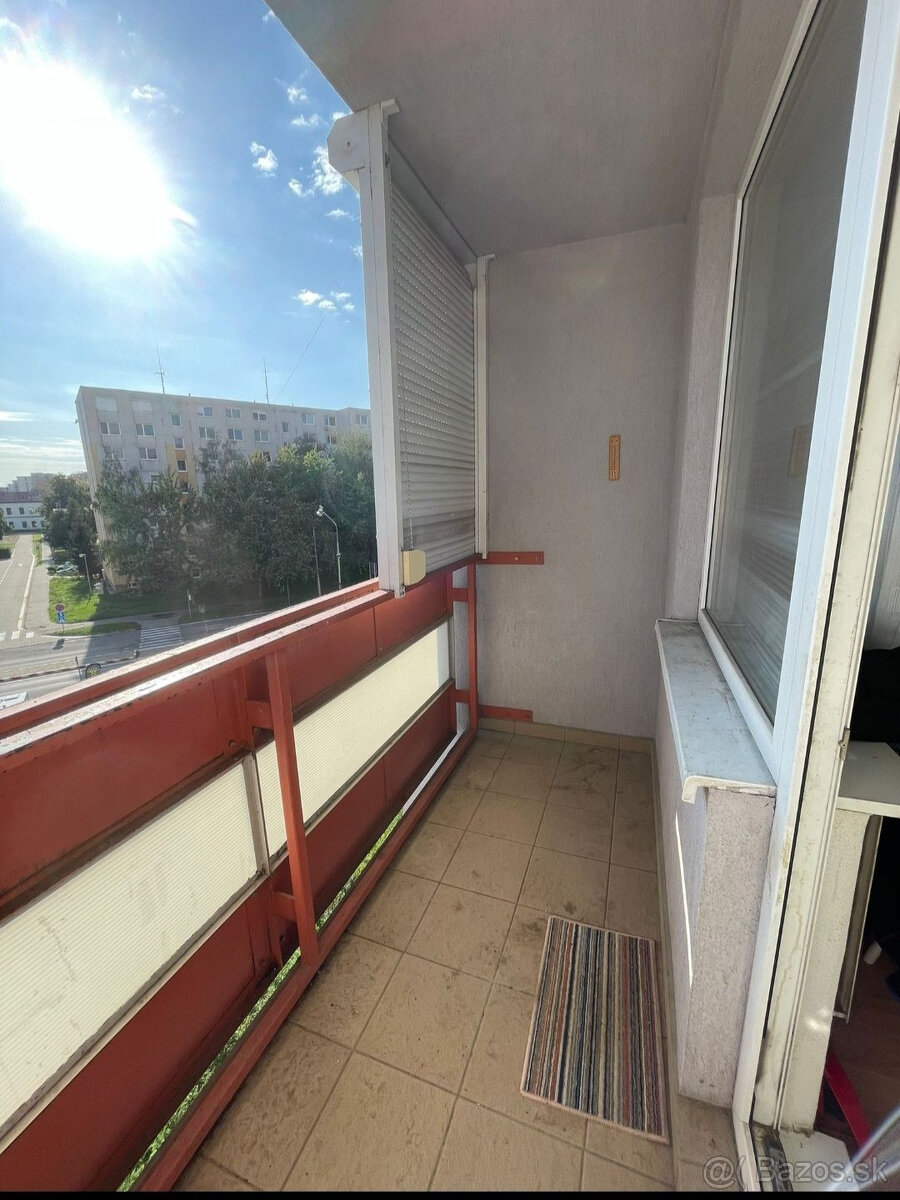 AFYREAL predaj 2 izbový byt pôvodný stav ul. P.O.Hviezdoslav - 7