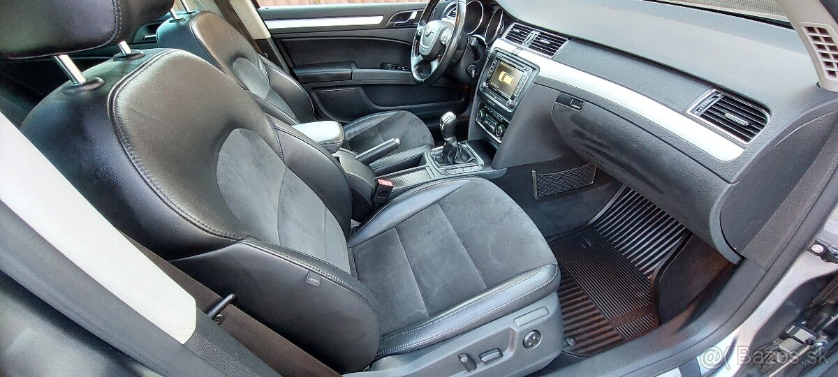 Škoda Superb Combi 2.0 TDI CR 4x4 170k Elegance - 7