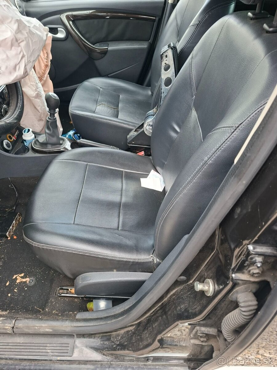 Rozpredám Dacia Duster 1.5Dci 81kw 4x4 - 7