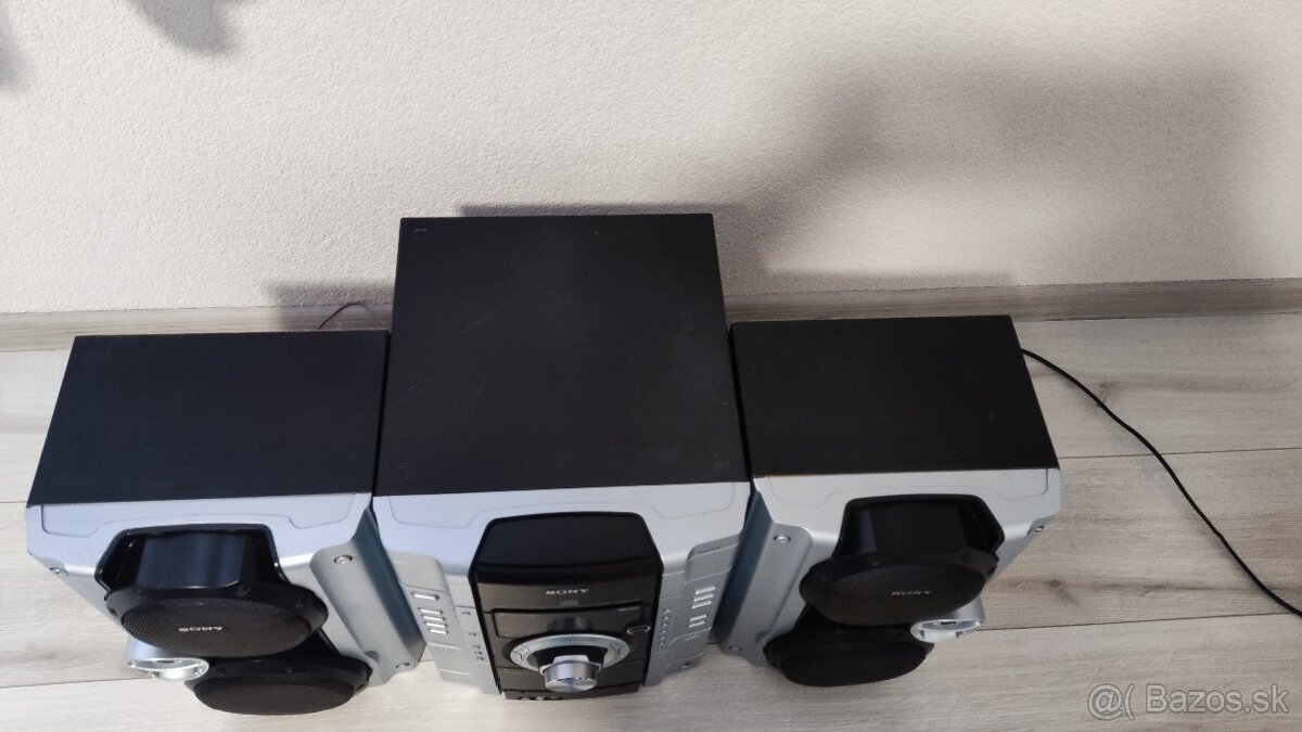 Sony HCD-RG222 Mini Hi-Fi systém / 3-CD menič / MP3 - 7