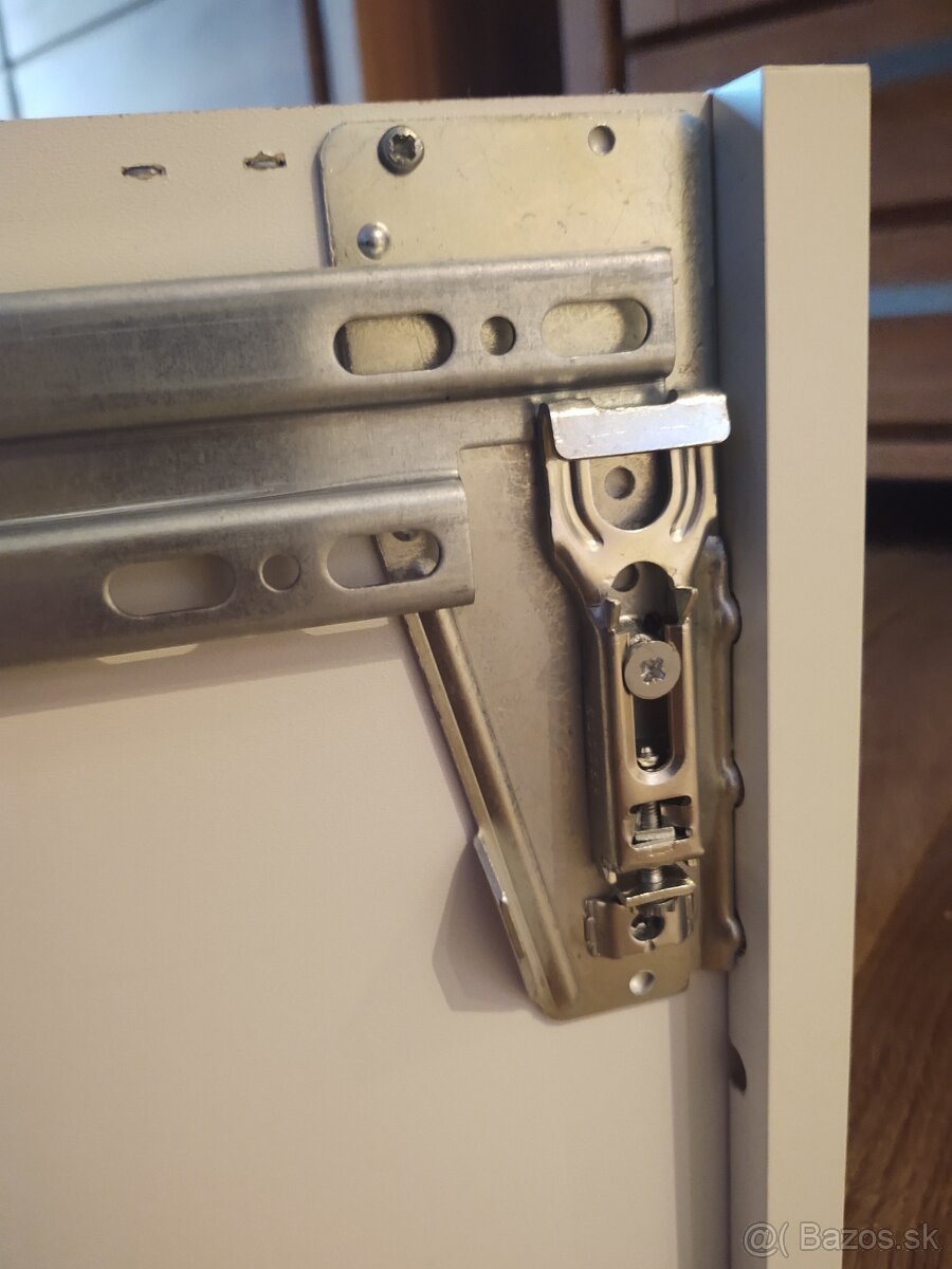 Skrinka nad chladničku 66x23x31cm - 7