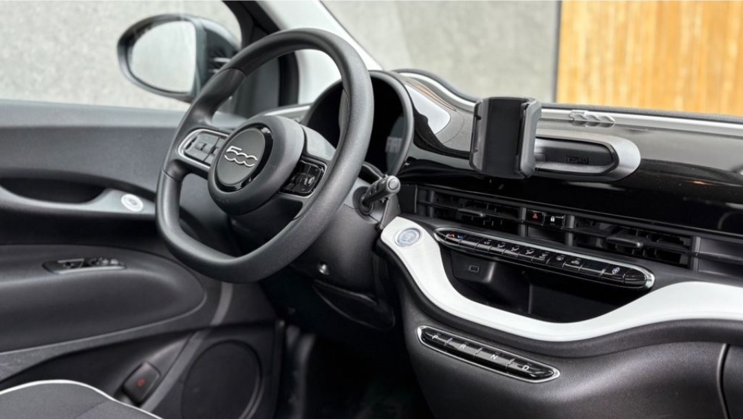 Fiat 500e 11/2022 elektromobil - 7