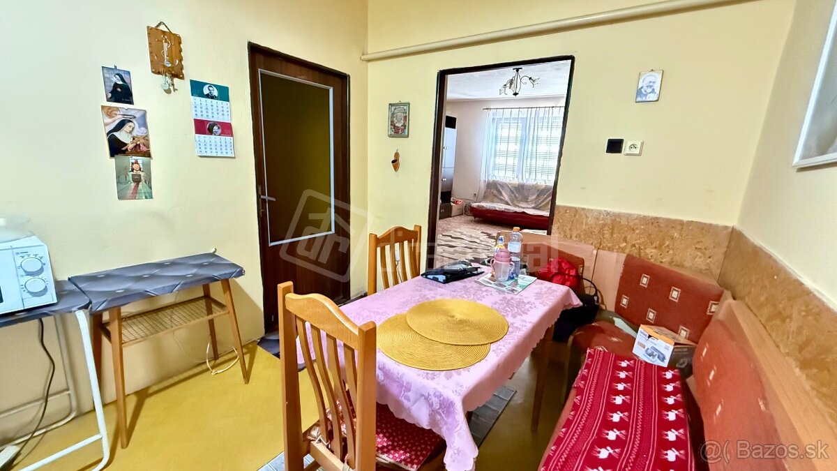 Znížená cena Dva domy s nadrozemerným pozemkom, vhodné na t - 7