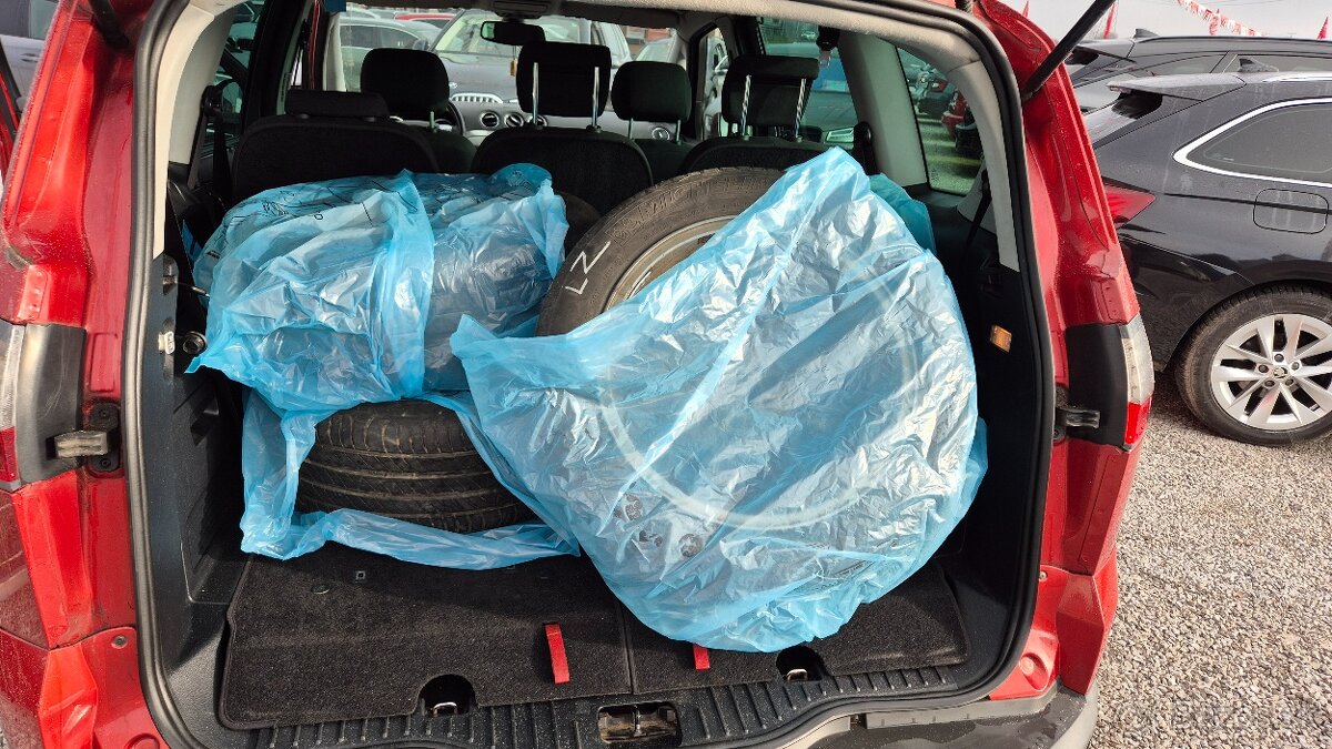 Ford S-Max 2.0 TDCi Titanium 7m - 7