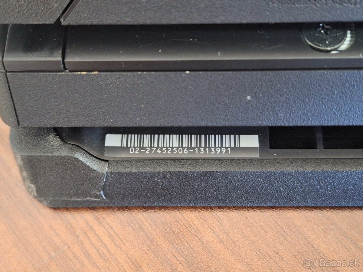 Sony PlayStation 4 Pro 1TB - 7