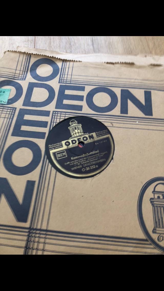 Šelakove platne gramofon - 7