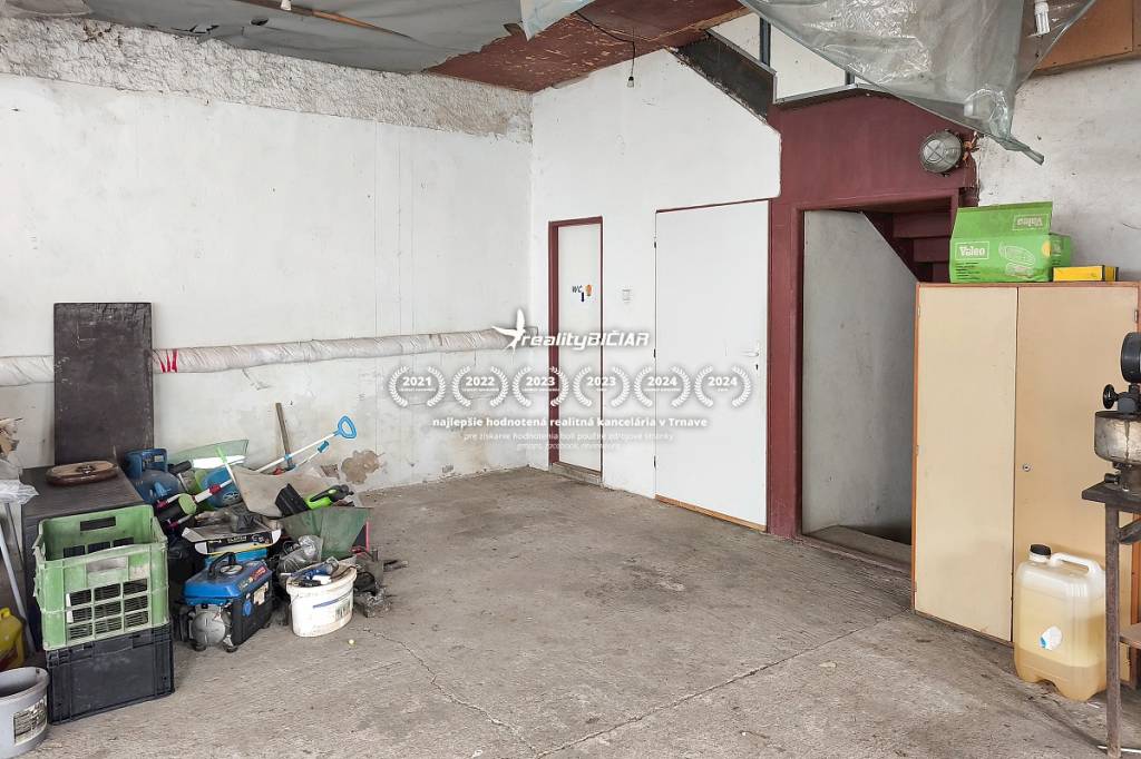 polyfunkčný objekt so 4-izbovým bytom v obci Pavlice - 7