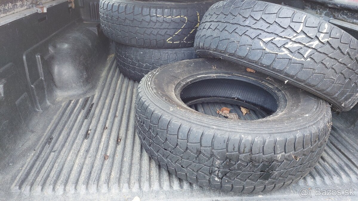 2 x Ford Ranger 4x4 - 7