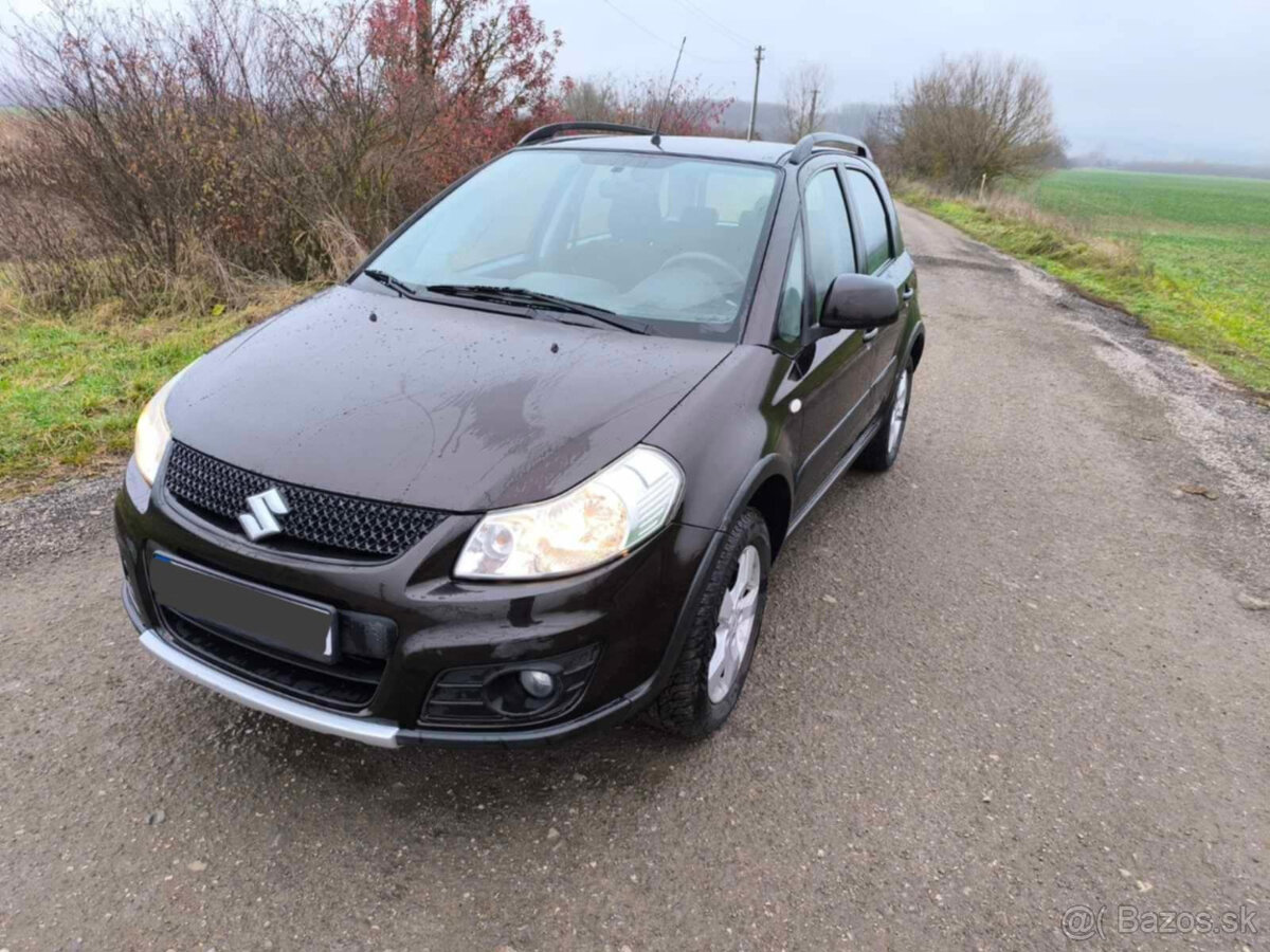 SUZUKI SX4 - 4x4 - 2014- 1,6 benzín Hatchback - 7