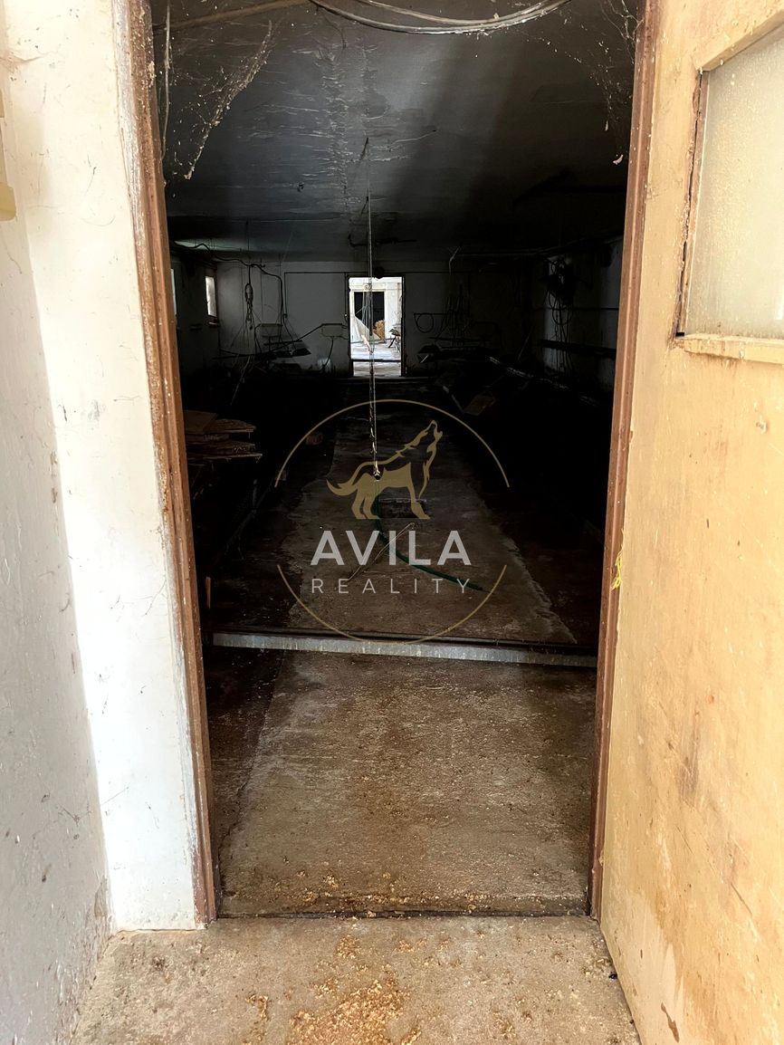 NA PREDAJ: Murované hospodárske budovy v areáli družstva – N - 7