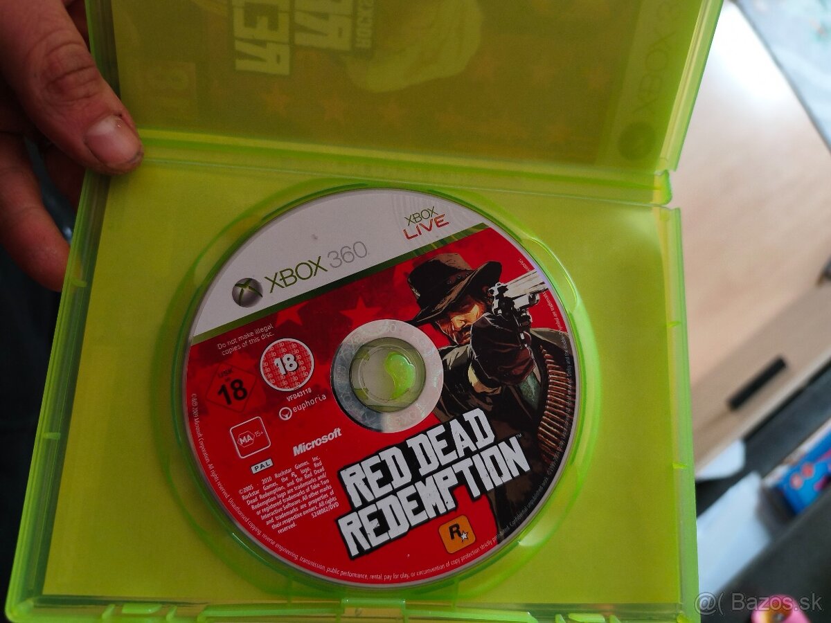 Xbox 360 E 500 GB - 7