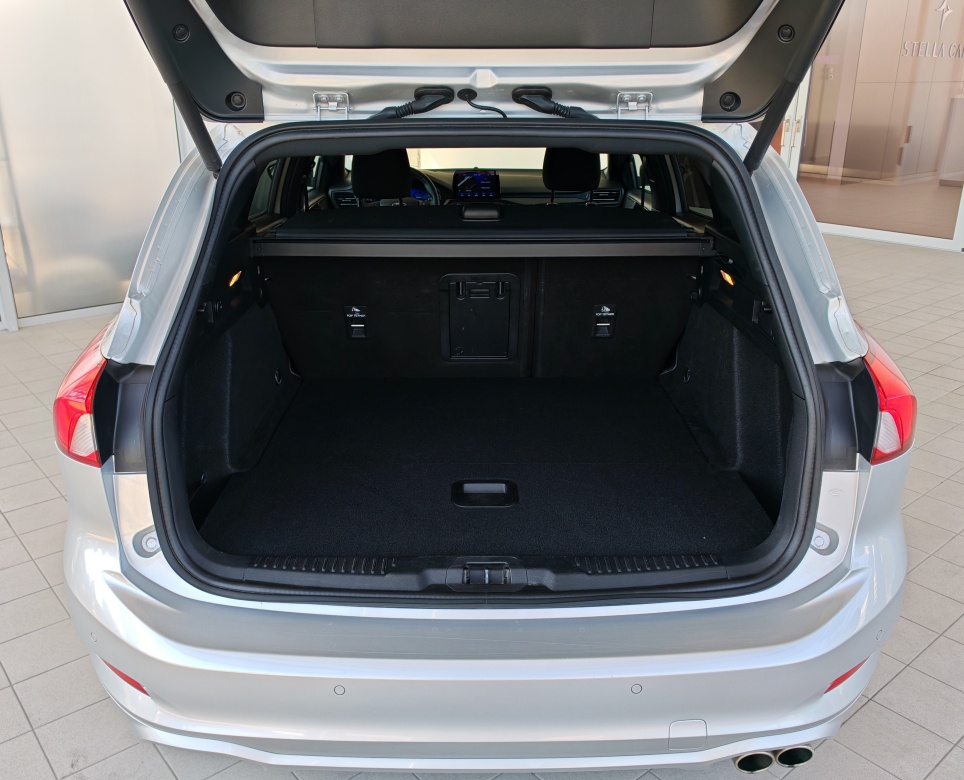 Ford Focus Kombi 1.5 TDCi EcoBlue ST-Line A/T//AJ NA SPLÁTKY - 7