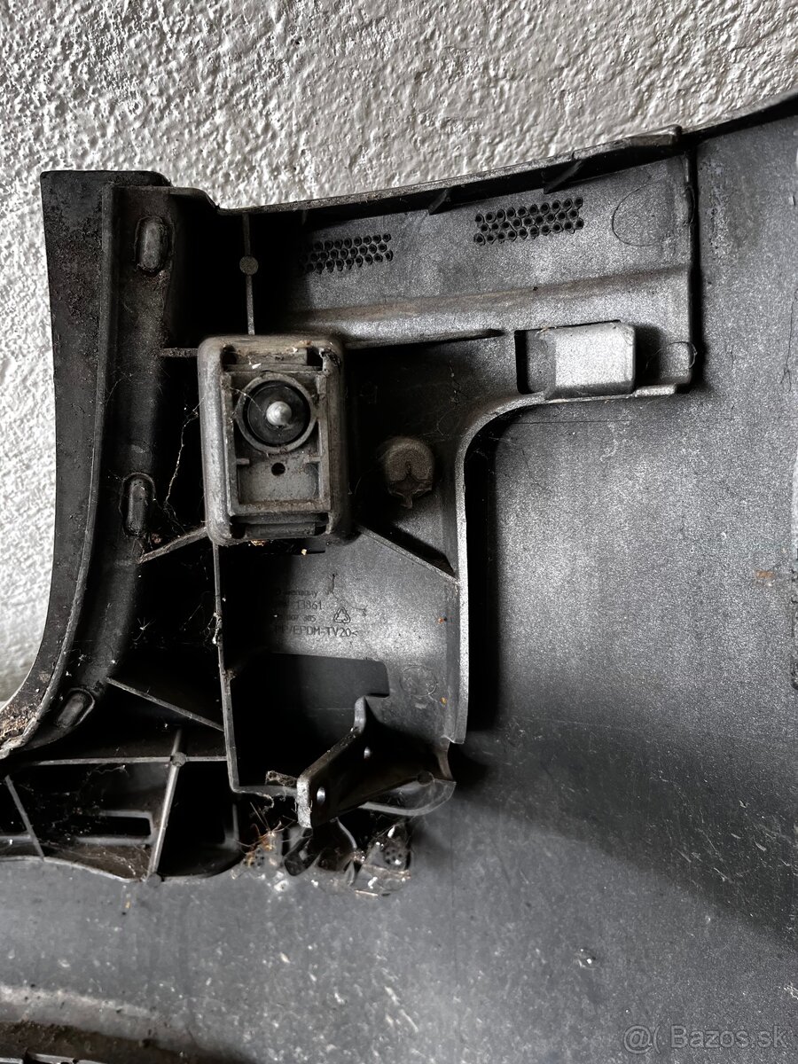 Zadný nárazník Audi A6 C6 4f - 7