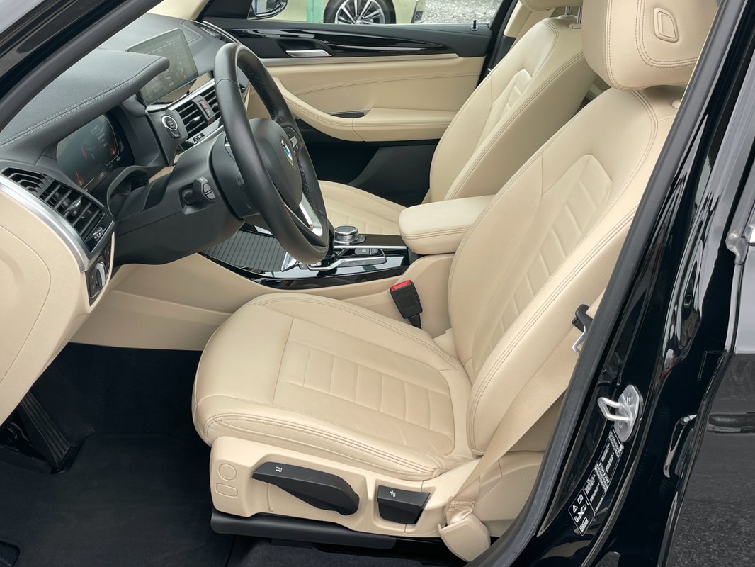 BMW X3 Luxury Line xDrive 20i A/T - 7