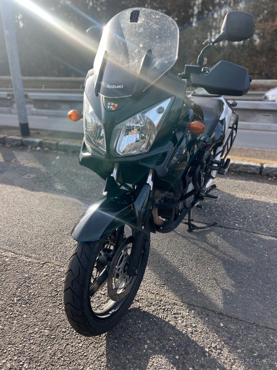 Suzuki dl v strom 1000 - 7