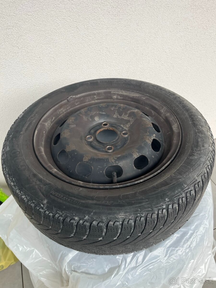 Použitá zimná pneumatika na diskoch 15R - 7
